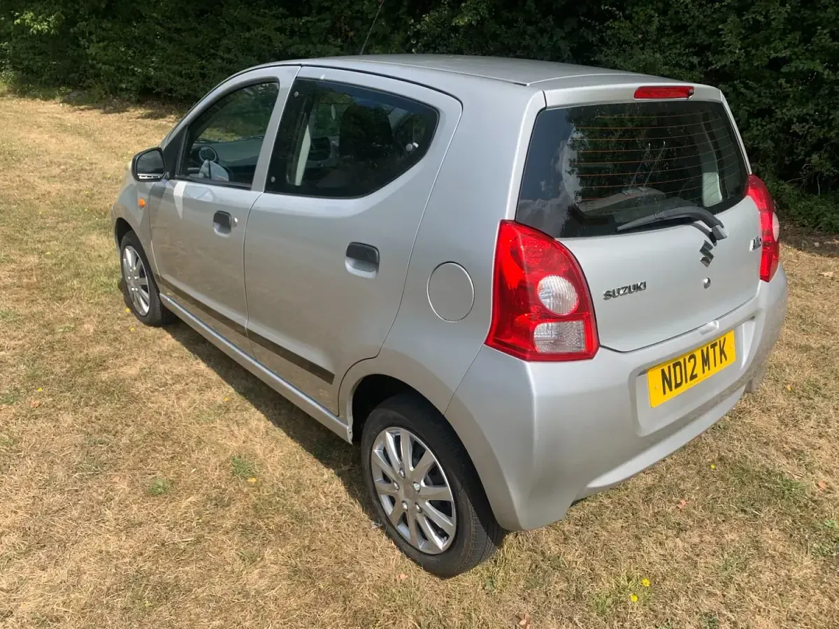 Used Suzuki Alto 68 HP (50 kW) 2012 Silver Hatchback