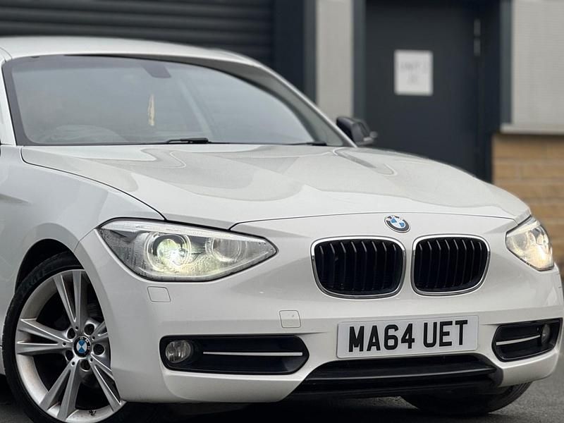 Used BMW 116 Sport Line 2014 White Hatchback