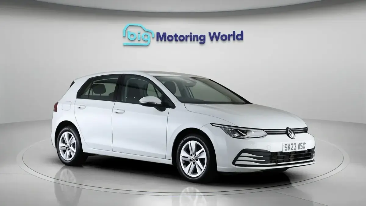 Used VW Golf VIII S 131 HP (96 kW) 2023 Hatchback