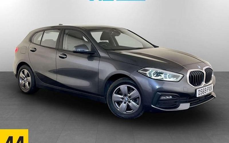 Used BMW 118 Comfort Edition 140 HP (102 kW) 2020 Grey Hatchback