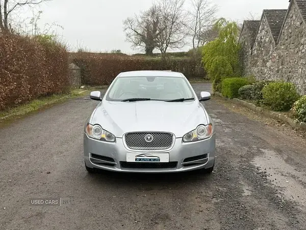 Used Jaguar XF Luxury 2010 Silver Sedan