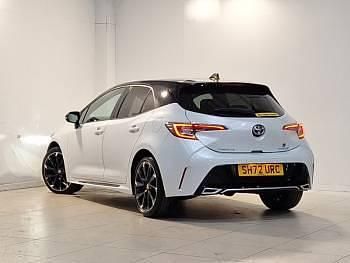 Used Toyota Corolla Sport 122 HP (89 kW) 2022 White Hatchback