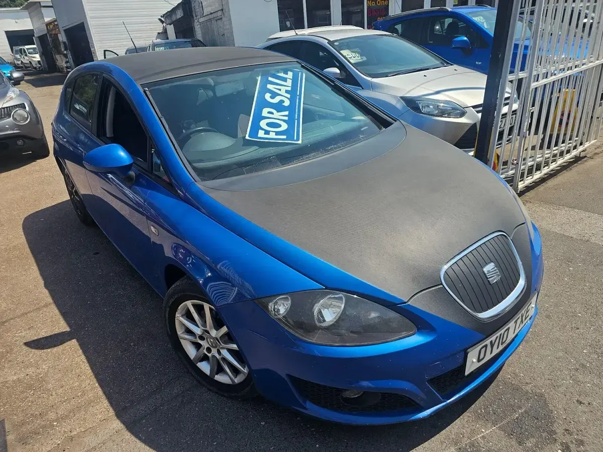 Used Seat Leon Ecomotive 105 HP (77 kW) 2010 Blue Hatchback