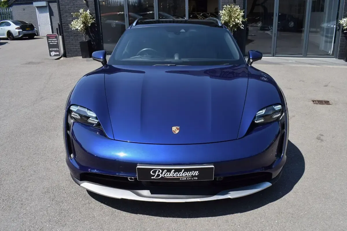 Used Porsche Taycan Cross Turismo 419 kW (571 HP) 2021 Blue Estate