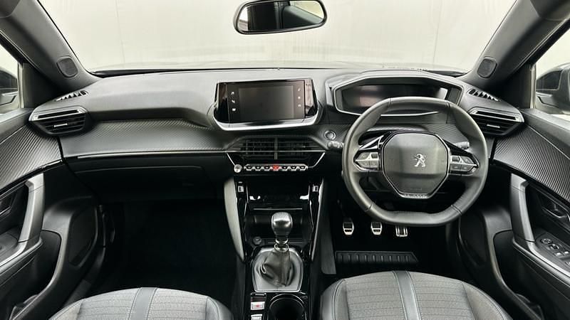 Used Peugeot 2008 Allure+ 130 HP (95 kW) 2023 Grey SUV