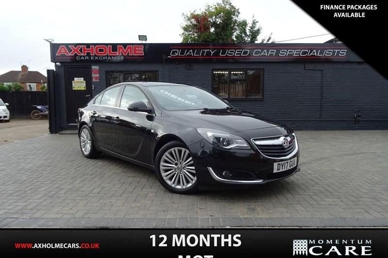 Black Used 2017 Vauxhall Insignia Design Edition Hatchback | £4,995 (Super price) - Image 1/1
