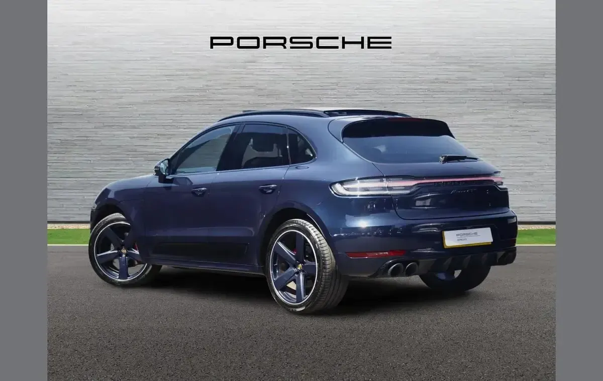 Used Porsche Macan 374 HP (275 kW) 2021 Blue SUV