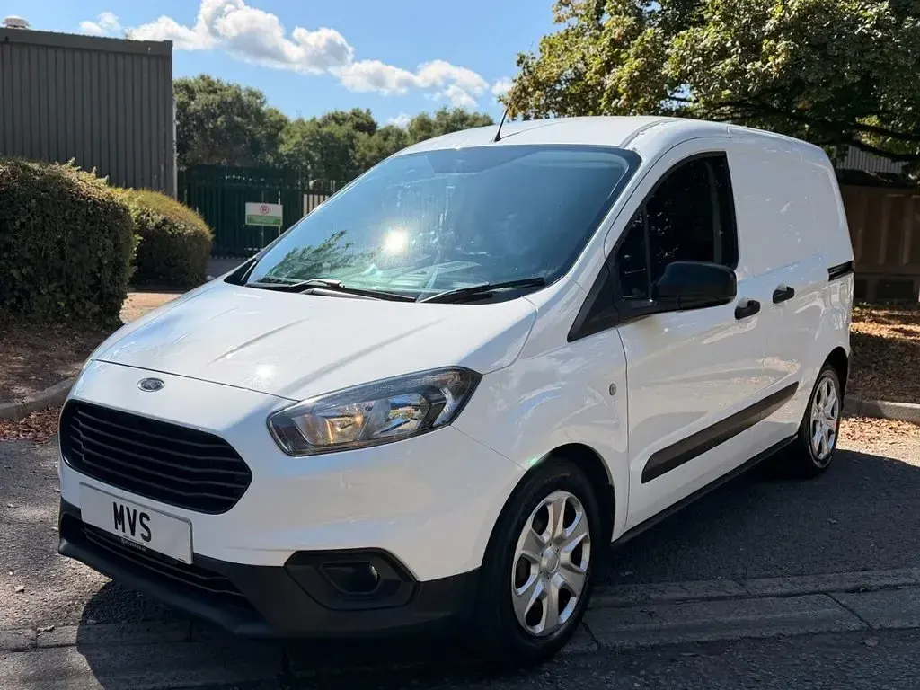 Used Ford Transit Courier Trend 100 HP (73 kW) 2022 White Van