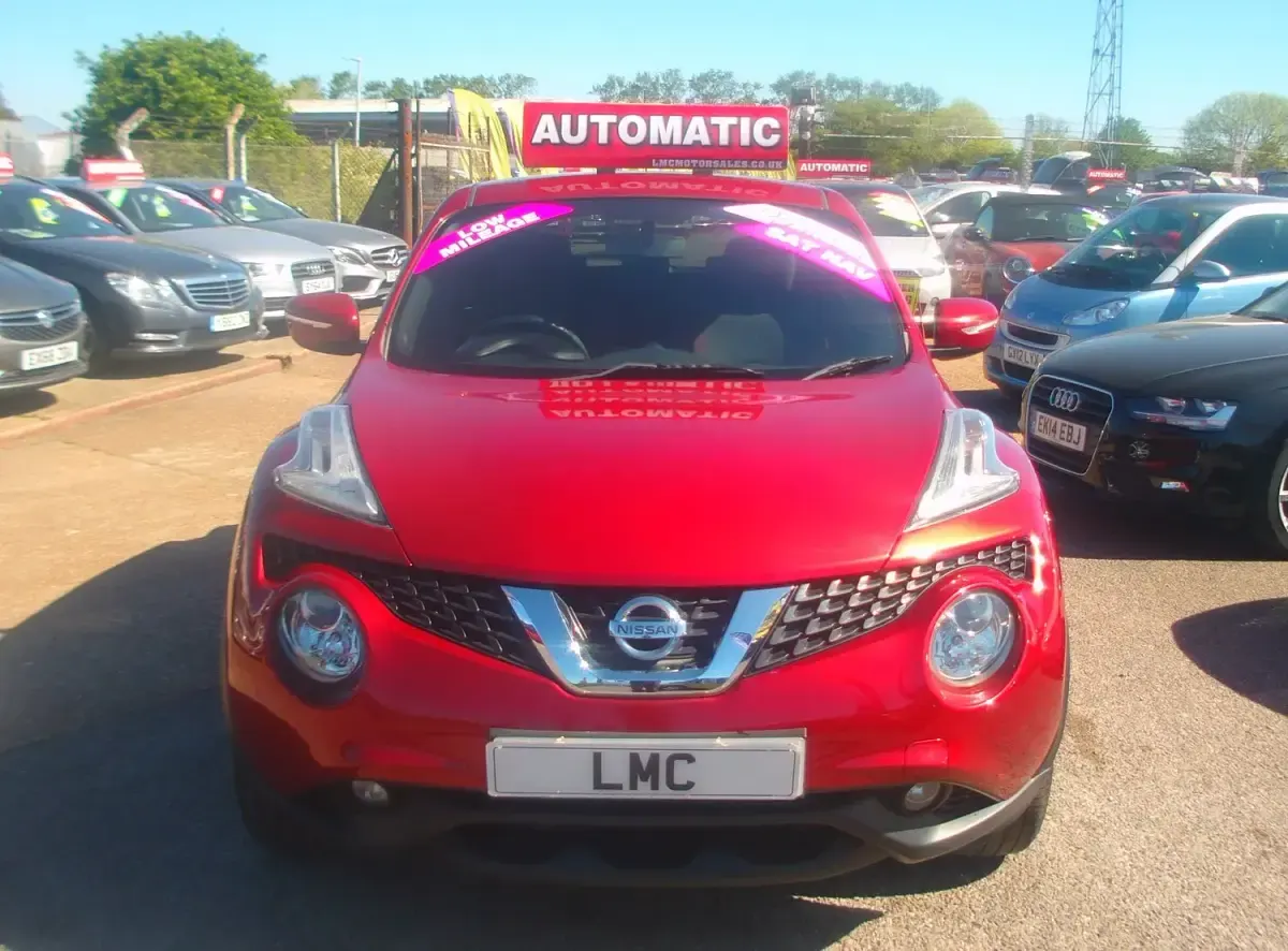 Used Nissan Juke Acenta Premium 117 HP (86 kW) 2014 Red SUV
