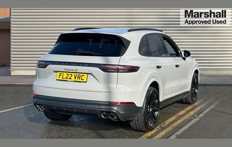 Used Porsche Cayenne S Platinum Edition 434 HP (319 kW) 2022 Grey SUV