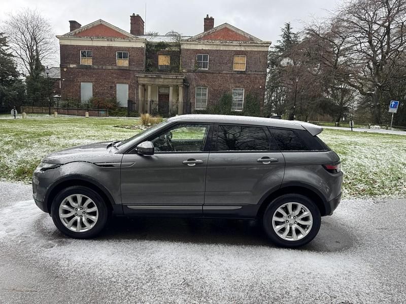 Used Land Rover Range Rover evoque SE 150 HP (110 kW) 2017 Grey SUV