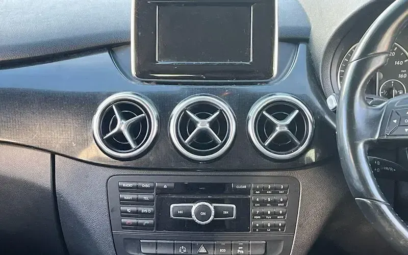Used Mercedes B180 SE 109 HP (80 kW) 2014 Grey Hatchback