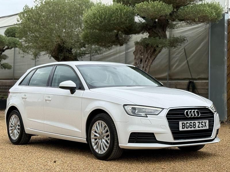 Used Audi A3 Business 2018 White Hatchback