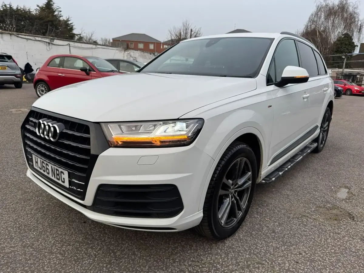 Used Audi Q7 S-Line 2016 White SUV