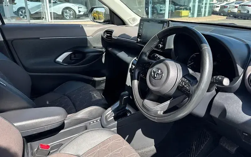 Used Toyota Yaris Cross 116 HP (85 kW) 2022 White SUV