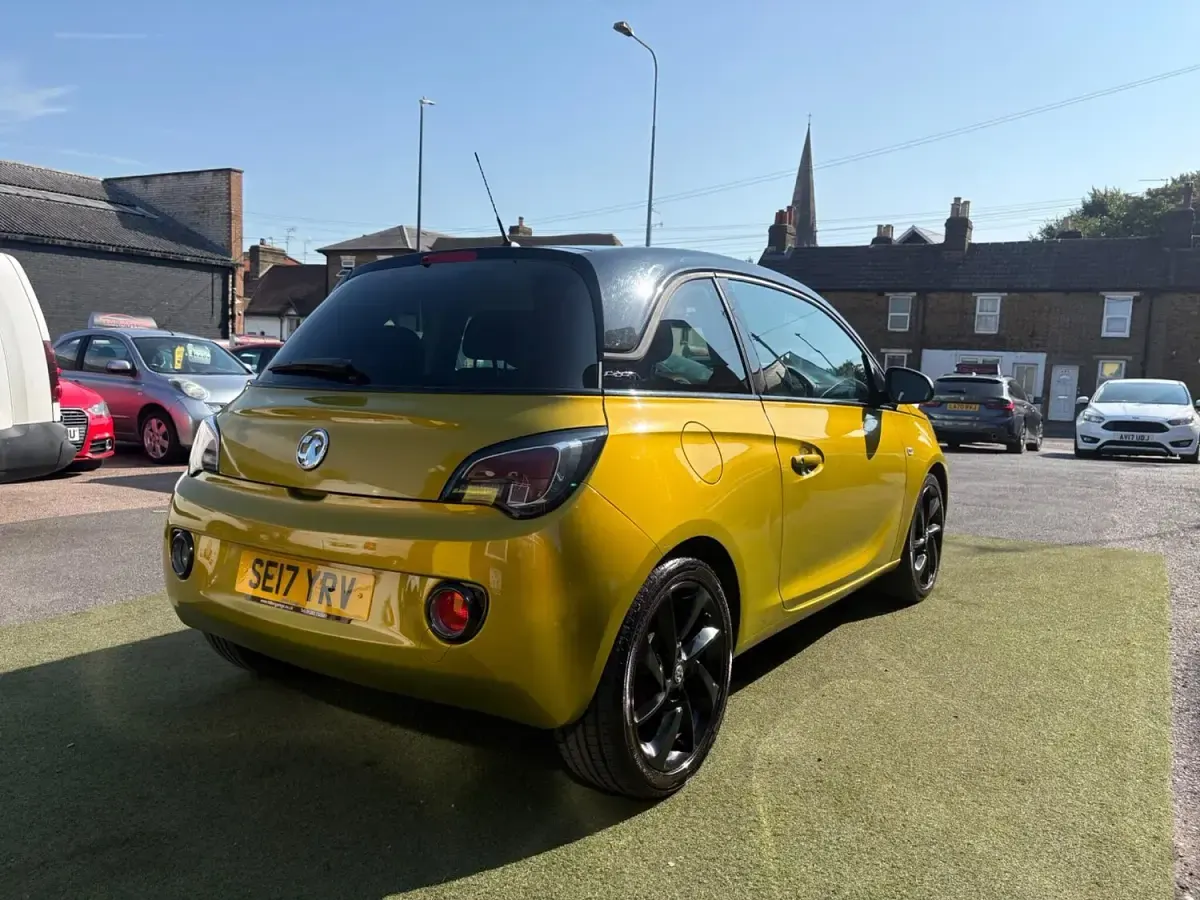 Used Vauxhall Adam 70 HP (51 kW) 2017 Gold Hatchback