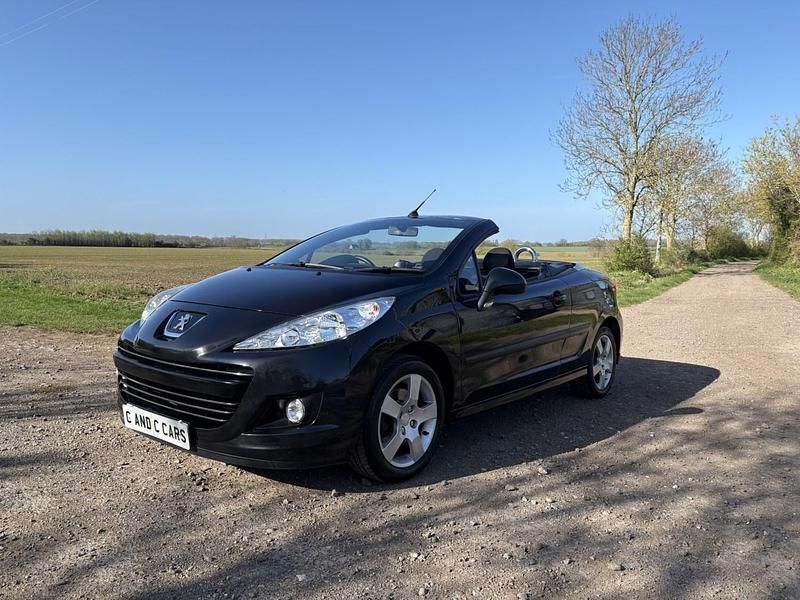 Used Peugeot 207 Active 120 HP (88 kW) 2012 Black Cabriolet