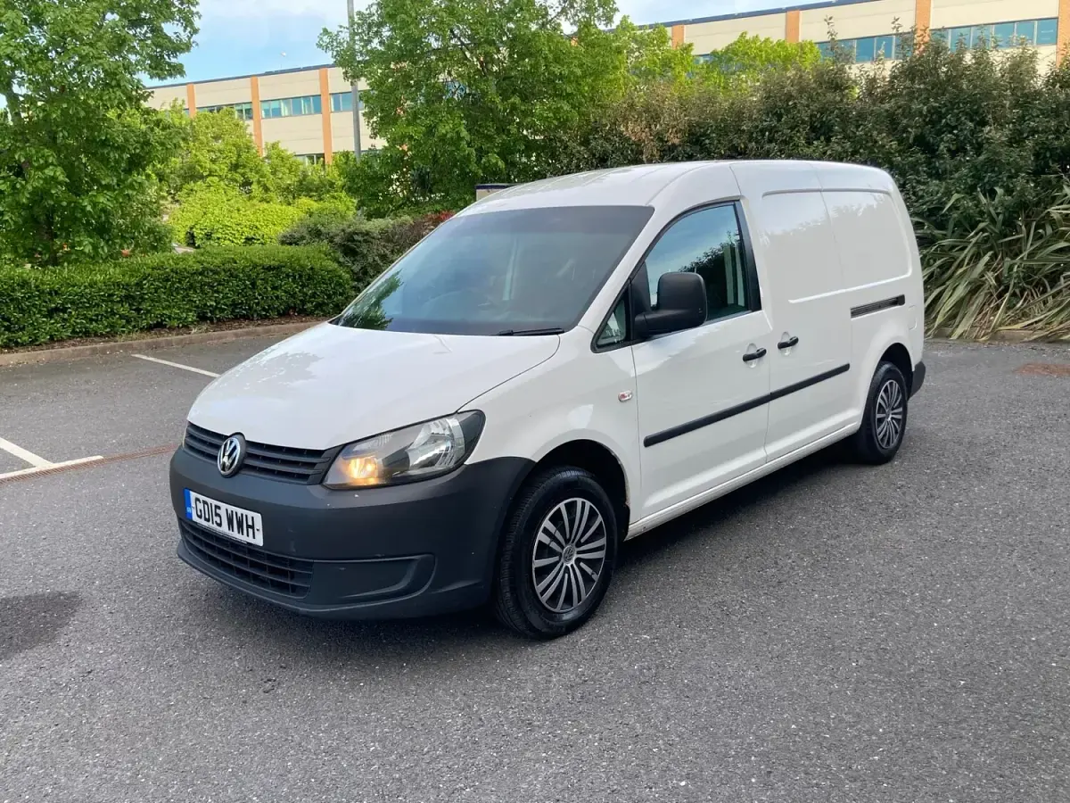 Used VW Caddy Startline 102 HP (75 kW) 2015 White MPV