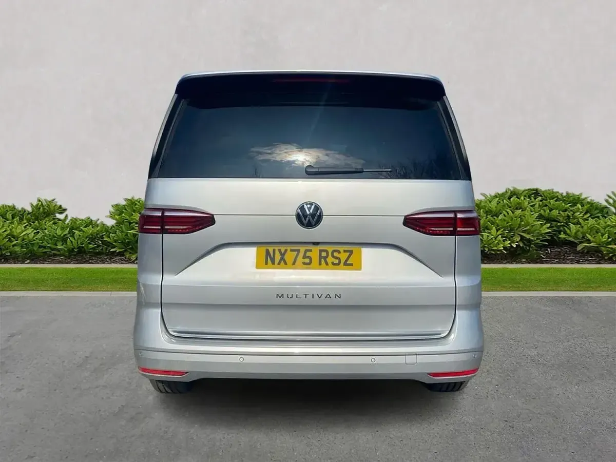 Used VW Multivan Style 150 HP (110 kW) 2025 Silver MPV