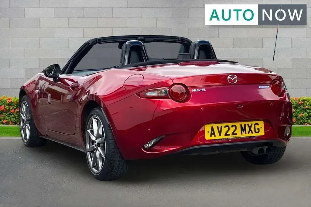 Used Mazda MX5 Inclusive 184 HP (135 kW) 2022 Red Cabriolet