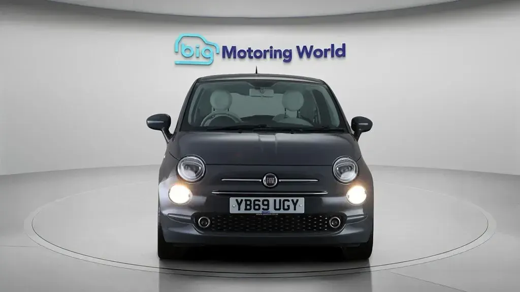 Begagnad Fiat 500 Lounge 69 HK (50 kW) 2019 Grå Halvkombi