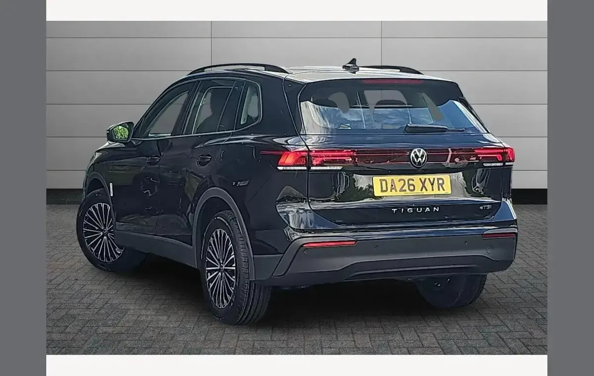 New VW Tiguan Life 150 HP (110 kW) 2026 Black SUV