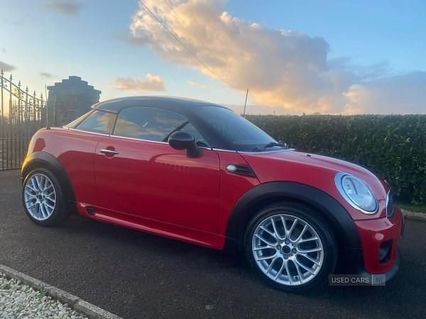 Used Mini Cooper Coupé 122 HP (89 kW) 2014 Red Coupe