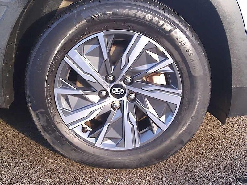 Used Hyundai Tucson SE 2023 Shimmering silver SUV