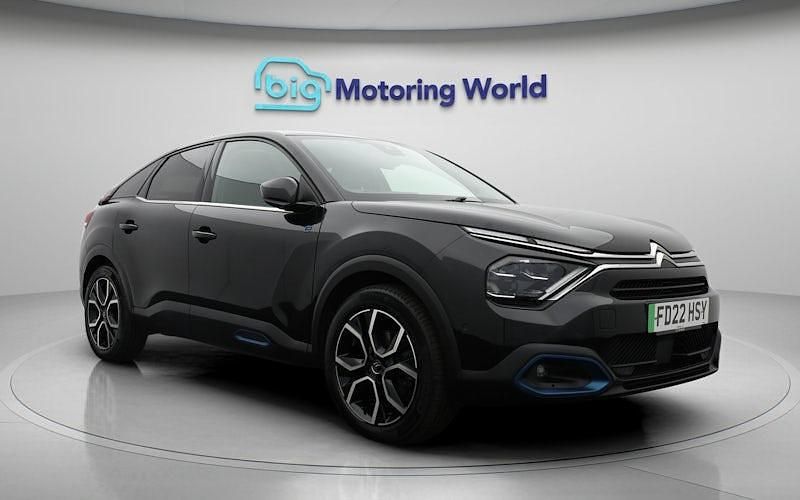 Used Citroën e-C4 Shine 100 kW (136 HP) 2022 Black Hatchback