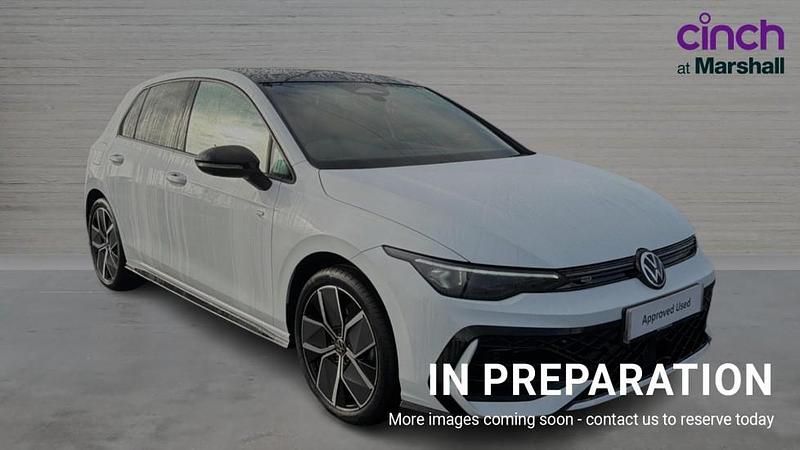 New VW Golf VIII Black Edition 150 HP (110 kW) 2026 Pure white