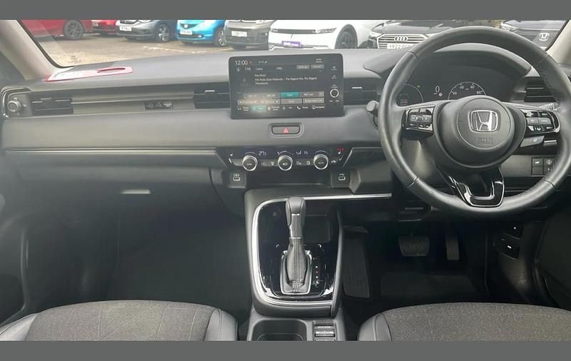 Used Honda HR-V Advance 128 HP (94 kW) 2023 White SUV