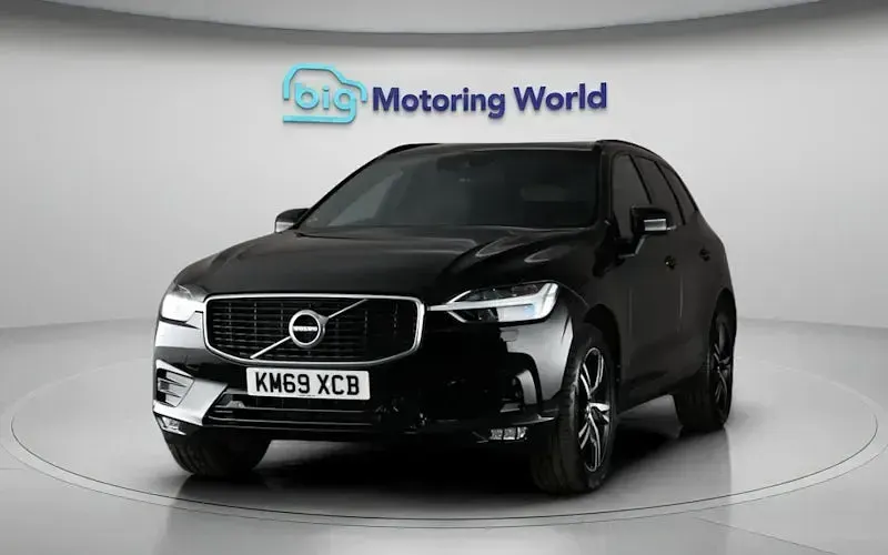 Used Volvo XC60 R-Design 197 HP (144 kW) 2021 SUV