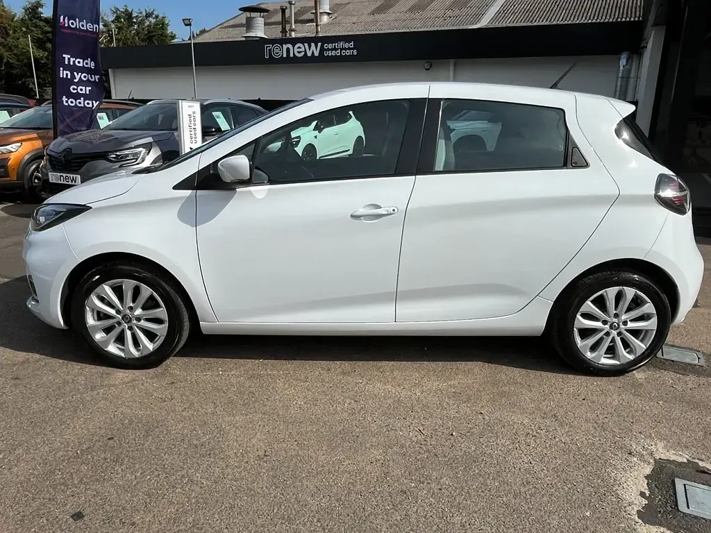 Used Renault Zoe Iconic 55 kW (75 HP) 2022 Hatchback