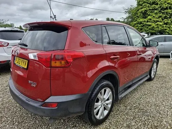 Used Toyota RAV4 150 HP (110 kW) 2013 Red SUV