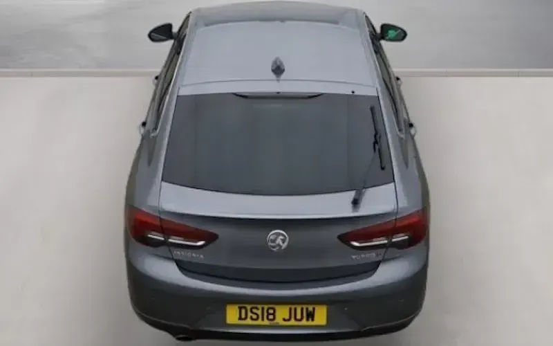 Used Vauxhall Insignia SRi 170 HP (125 kW) 2018 Grey Hatchback