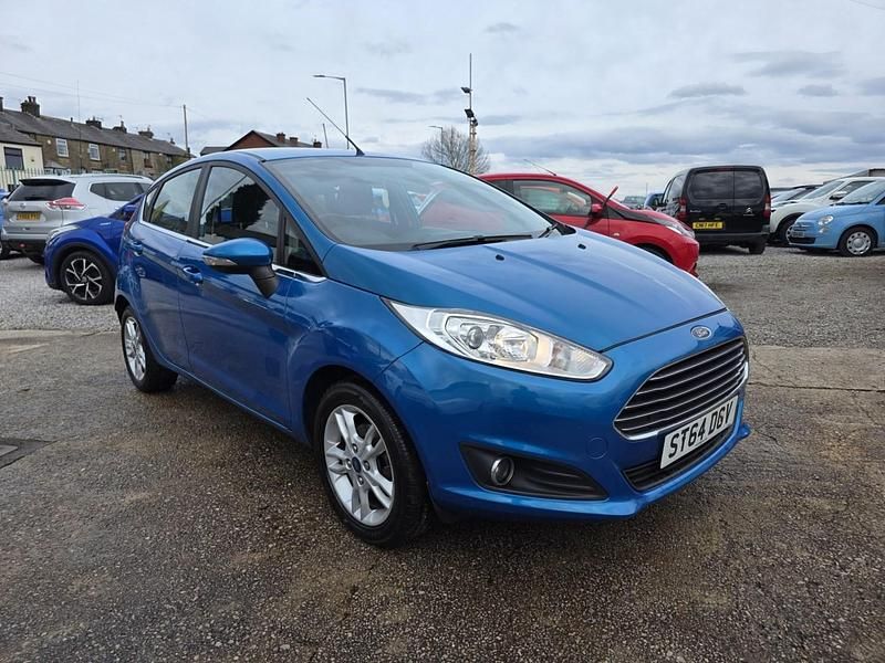 Used Ford Fiesta Zetec 82 HP (60 kW) 2014 Blue Hatchback