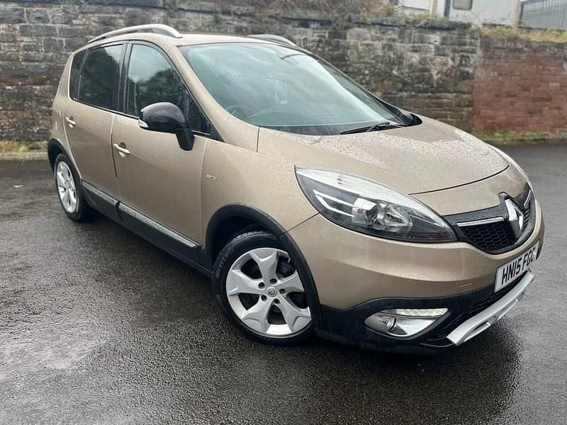 Used Renault Scénic III Dynamique 110 HP (80 kW) 2015 Beige MPV
