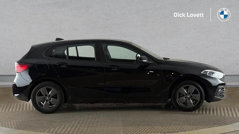 Used BMW 118 Sport Line 138 HP (101 kW) 2020 Black Hatchback