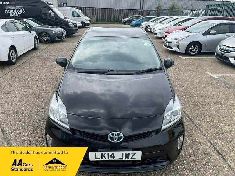 Usado Toyota Prius 122 HP (89 kW) 2014 Preto Citadino