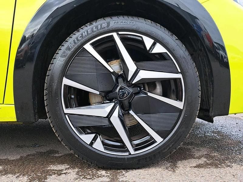 Used Peugeot 208 GT 99 HP (72 kW) 2025 Yellow Hatchback