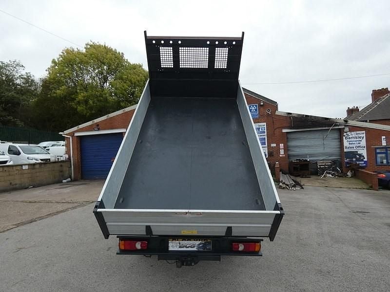 Used Nissan Cabstar 2016 White Pickup