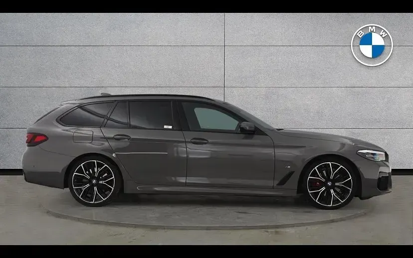 Used BMW 520 M Sport 187 HP (137 kW) 2022 Bernina grey Sedan