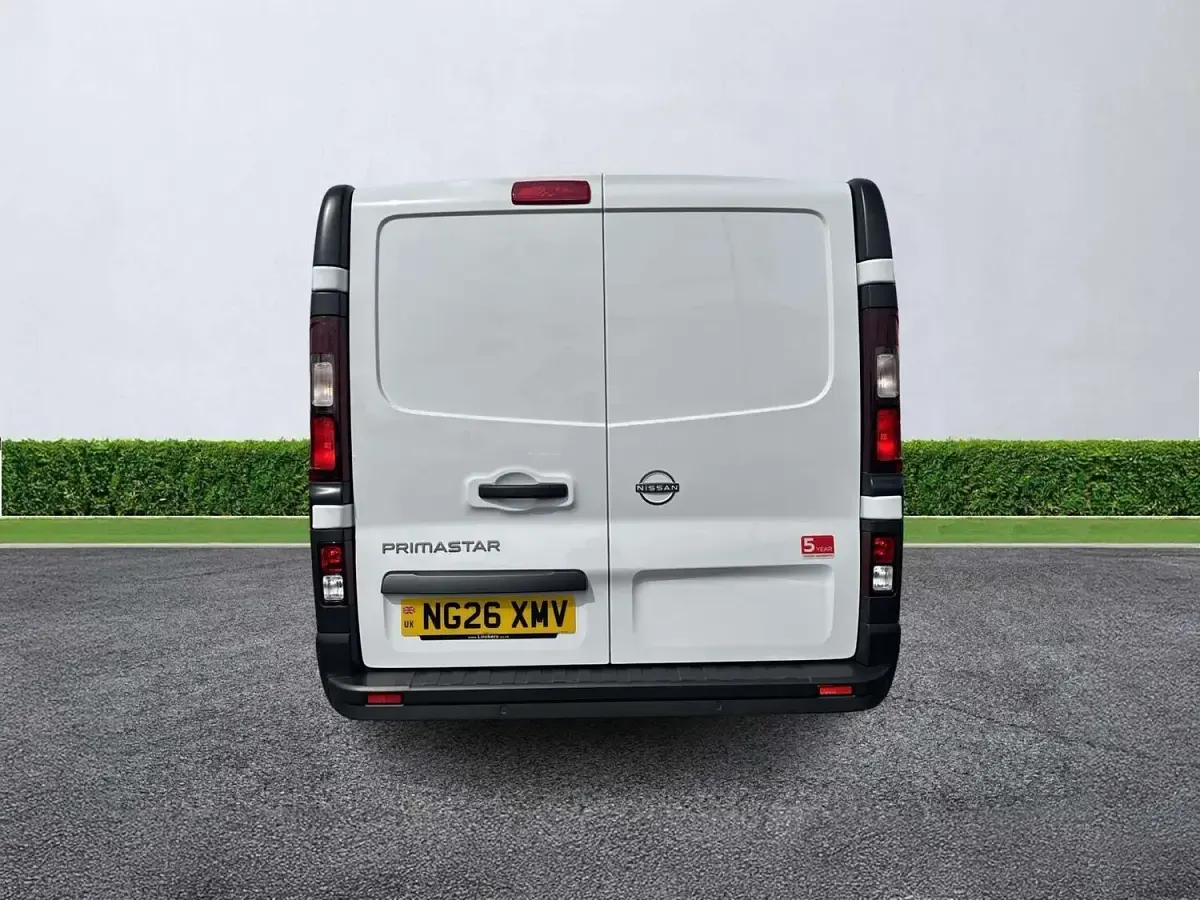 New Nissan Primastar Acenta 130 HP (95 kW) 2026 Glacier white MPV