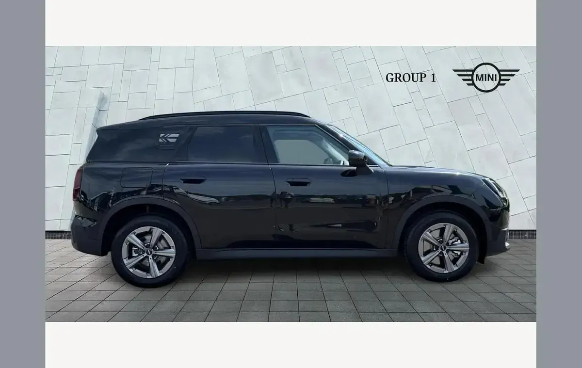 Used Mini Countryman Classic 215 HP (158 kW) 2026 Midnight black ii SUV