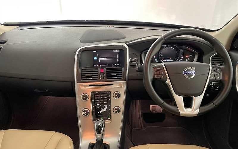 Used Volvo XC60 SE Lux 220 HP (161 kW) 2017 Bronze SUV