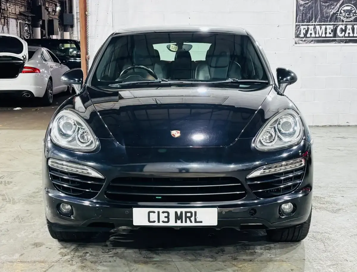Used Porsche Cayenne 245 HP (180 kW) 2011 Black SUV
