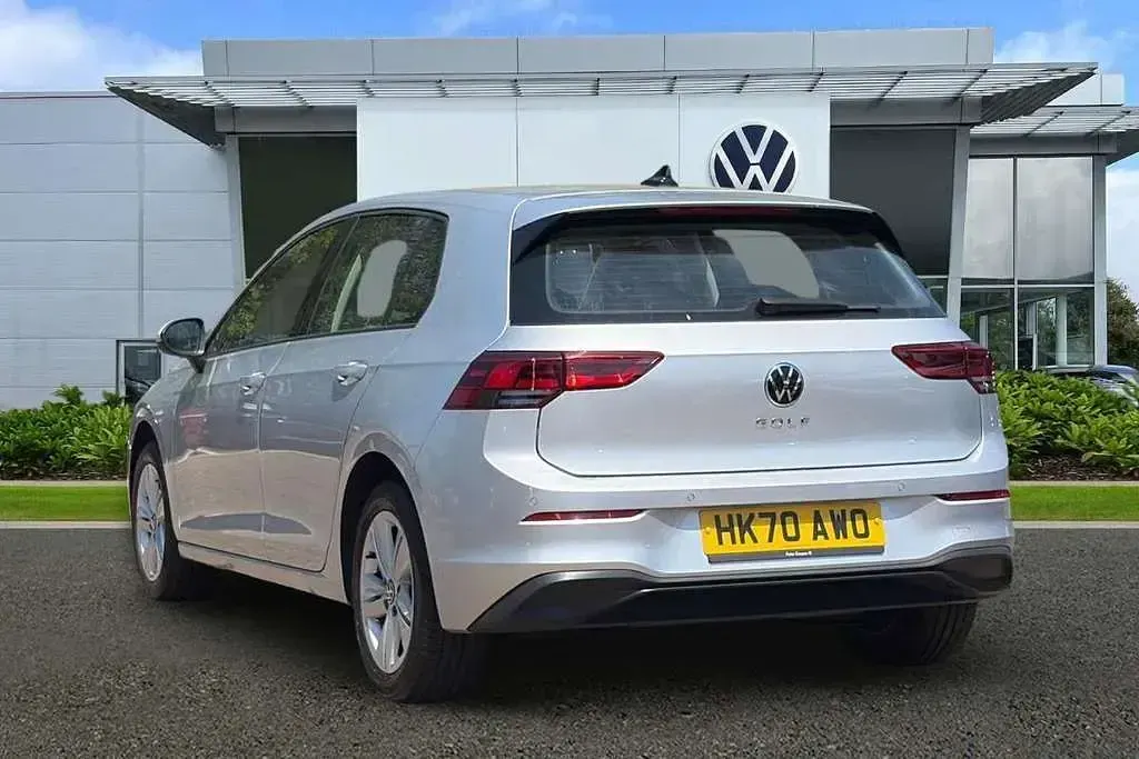 Used VW Golf VII Life 150 HP (110 kW) 2020 Silver Hatchback