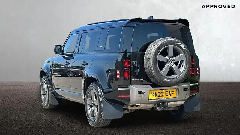 Used Land Rover Defender HSE Dynamic 2022 Santorini black SUV