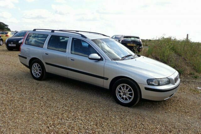 Used 2000 Volvo V70 Estate | £1,290 - Image 1/4