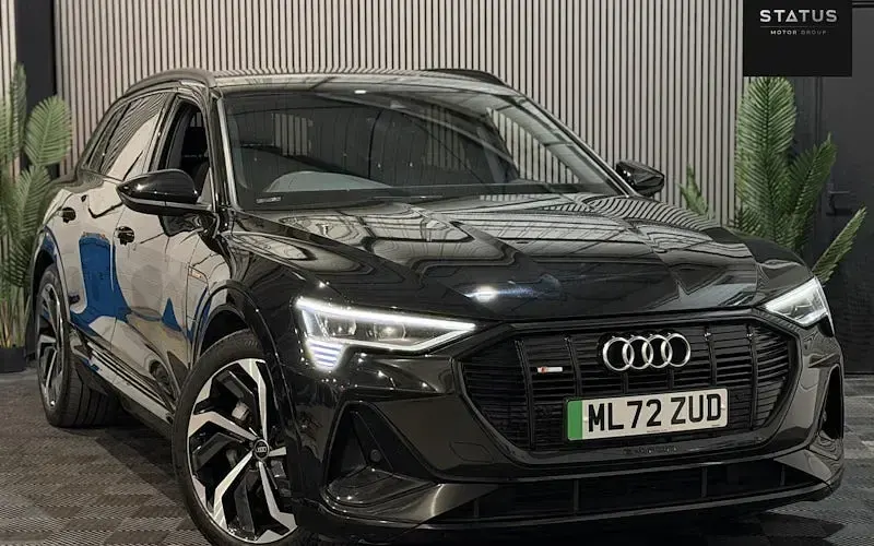 Second-hand Audi e-tron Black Edition 300 kW (408 CP) 2022 SUV
